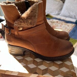 Taos Footwear Tan Winter Boots